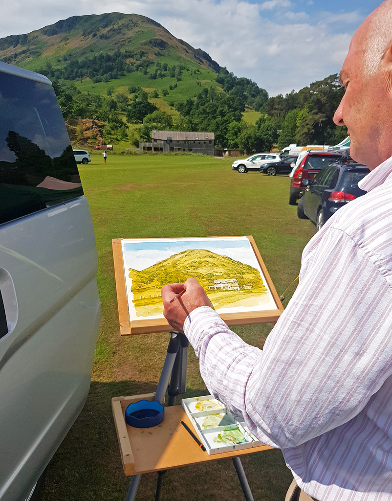Andy Beck sketching at Ullswater Country Fair 2023