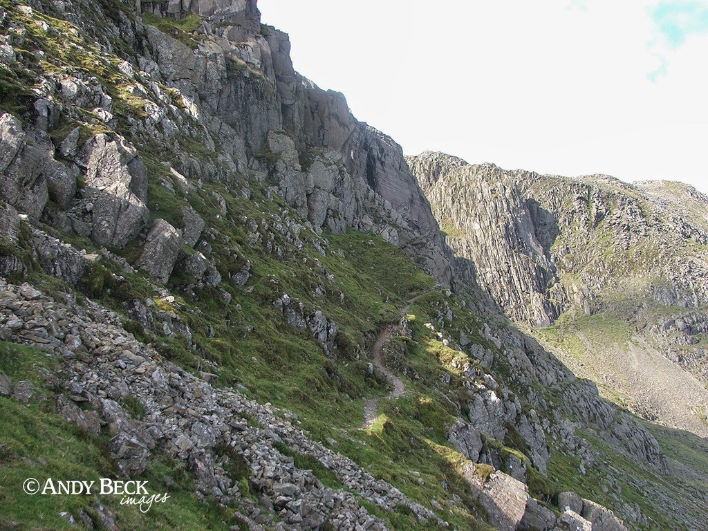 Bow Fell Climbers traverse. Bowfell Buttress behind
