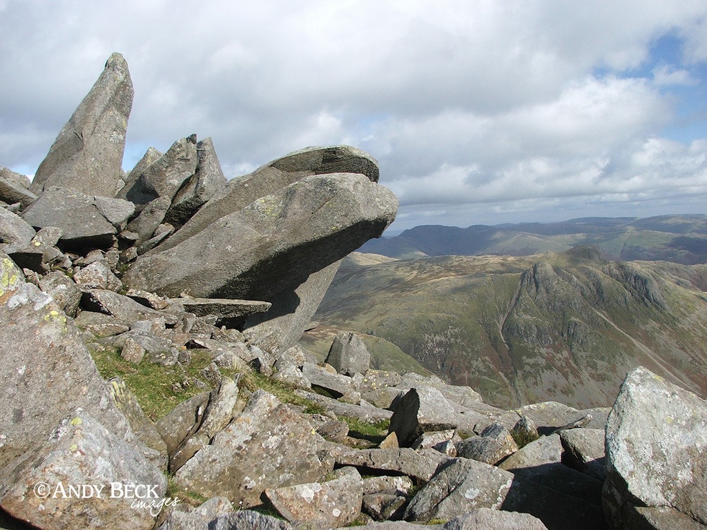 Bow Fell boulders, near the summit of Bow Fell