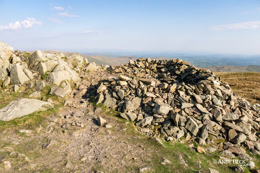 Red Screes summit shelter, Wainwright Red Screes