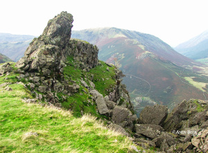 Helm Crag summit with Steel Fell. Wainwright fells